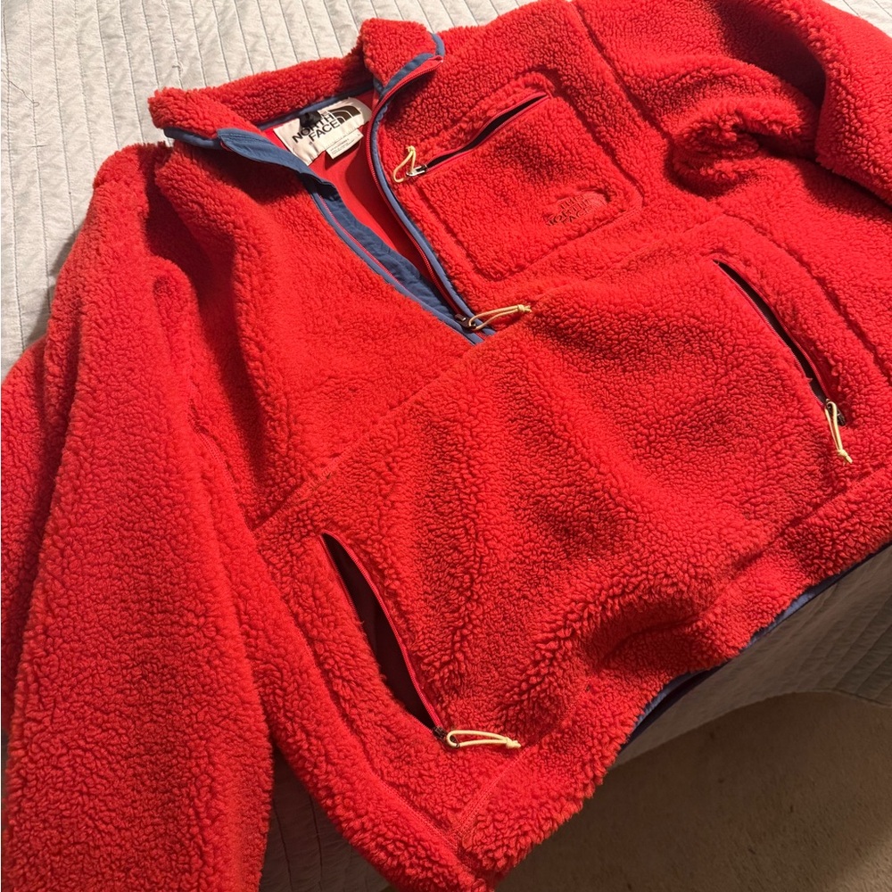 Men’s North Face Red Fleece Jacket EUC